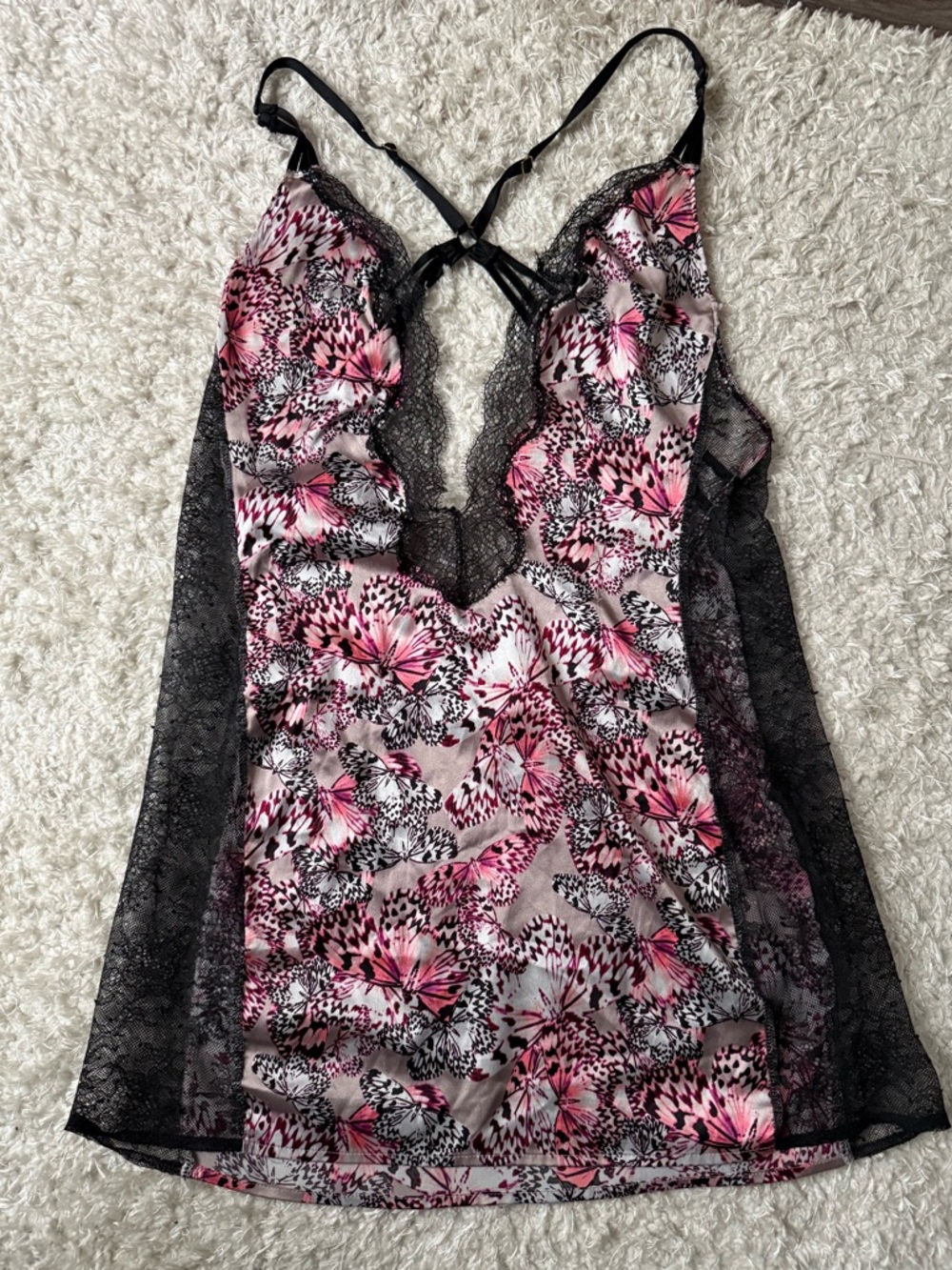 Victoria's Secret Pink butterfly-Print Lace Chemise. Medium
